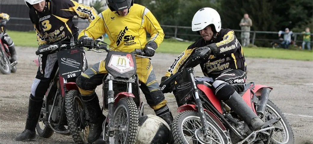 Motoball: quando il calcio si gioca su due ruote