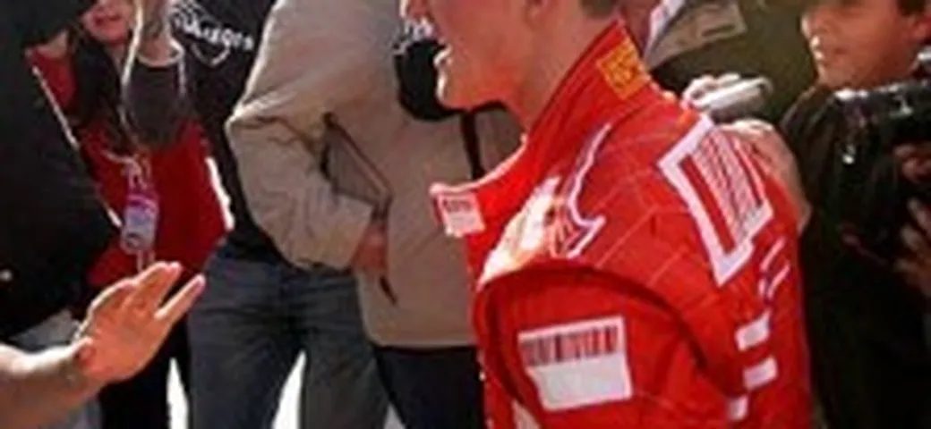 Ancora disavventure per Michael Schumacher: investito un pedone in Gran Bretagna