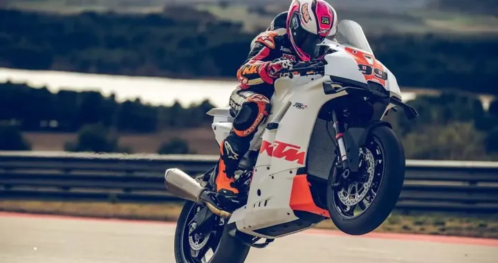 KTM, il ritorno del gigante: dalla crisi profonda al rilancio 2026