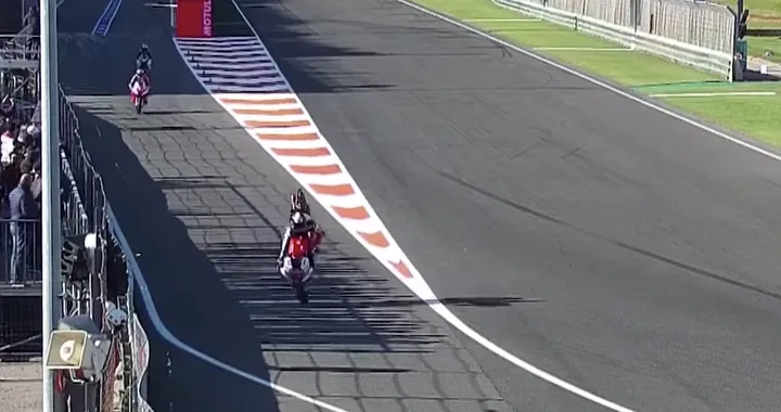 MotoGP, Valencia: Bagnaia dichiarato "unfit" dopo la brutta caduta [Video]
