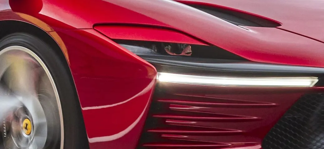 Ferrari, secondo l'Economist è più un atelier di moda che una casa di auto