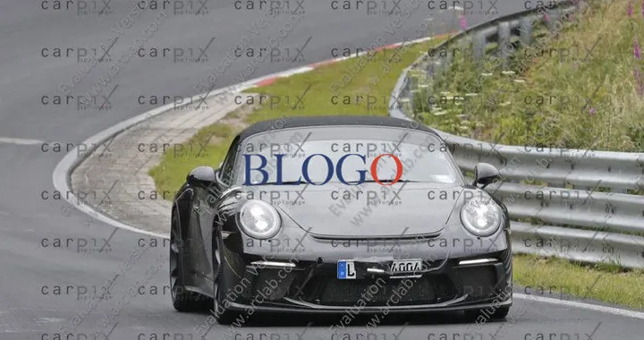 Porsche 911 Speedster: nuove foto spia senza camouflage