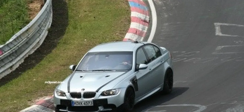 BMW M3 berlina: nuove foto spia