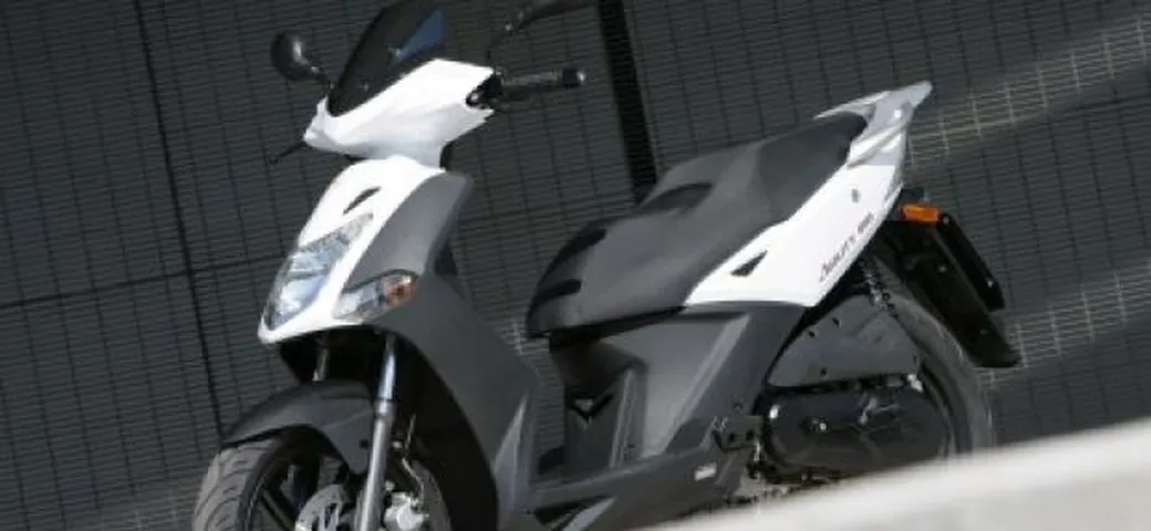 Mercato: Ad aprile bene gli scooter, ancora in calo le moto