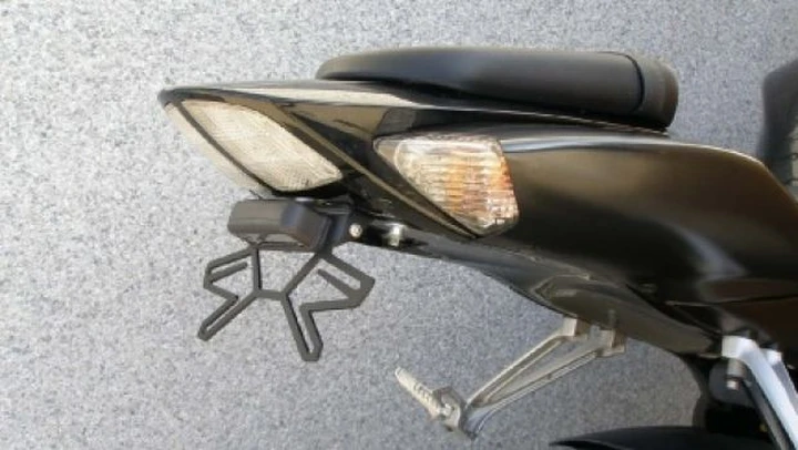 Novità Ixil: portatarga per moto stradali e scooter