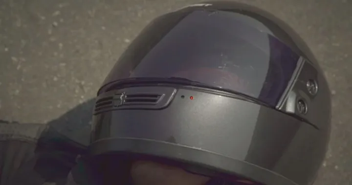 Helpmet: il casco che chiama l'ambulanza [Video]