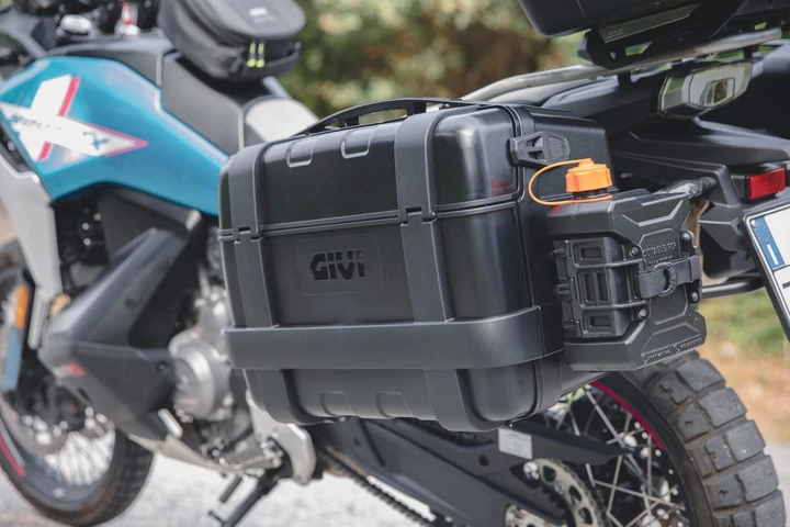 Valigie GIVI Trekker Lite: praticità, robustezza e stile per il turismo su due ruote