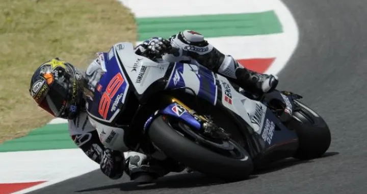 MotoGP, Mugello: Lorenzo veloce anche nelle FP3, Rossi solo 10°