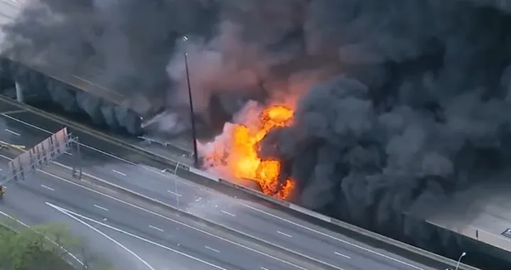 Crolla un ponte ad Atlanta a causa di un incendio [Video]