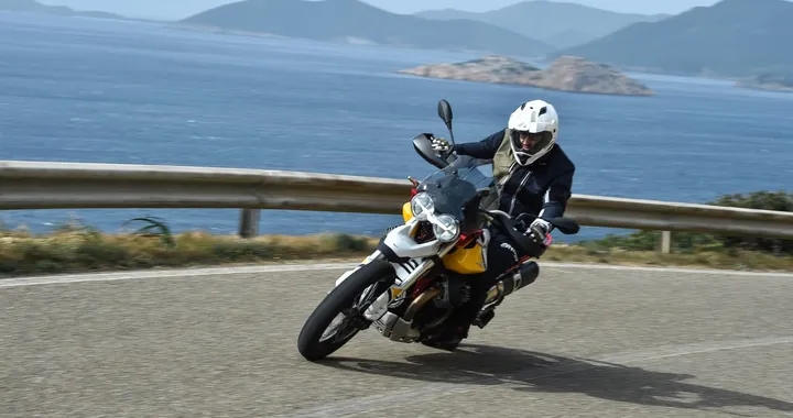 Moto Guzzi: V85 TT pronta a spiccare il volo con le promozione dedicate