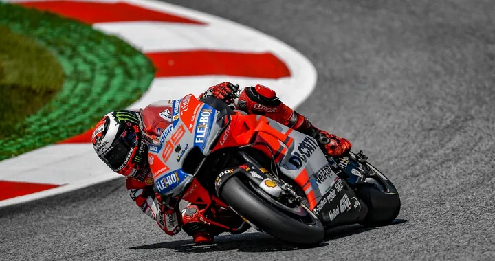 MotoGP, Domenicali “torna” su Jorge: a chi giova? Via anche Stoner