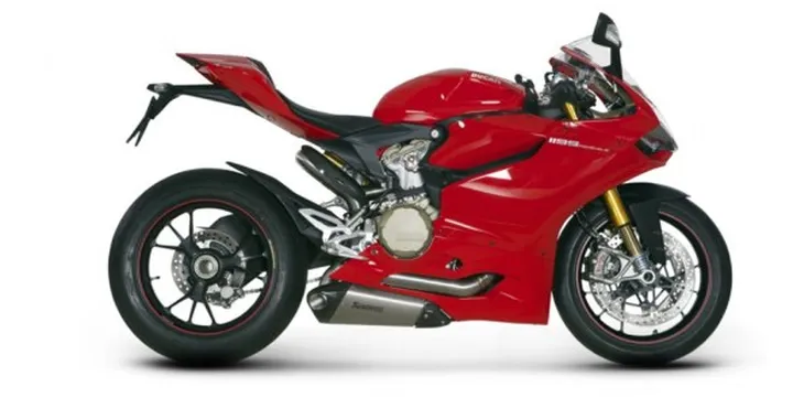 Akrapovic: scarico Evolution per Ducati 1199 Panigale
