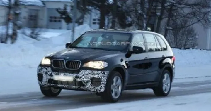 Foto Spia della BMW X5 Restyling