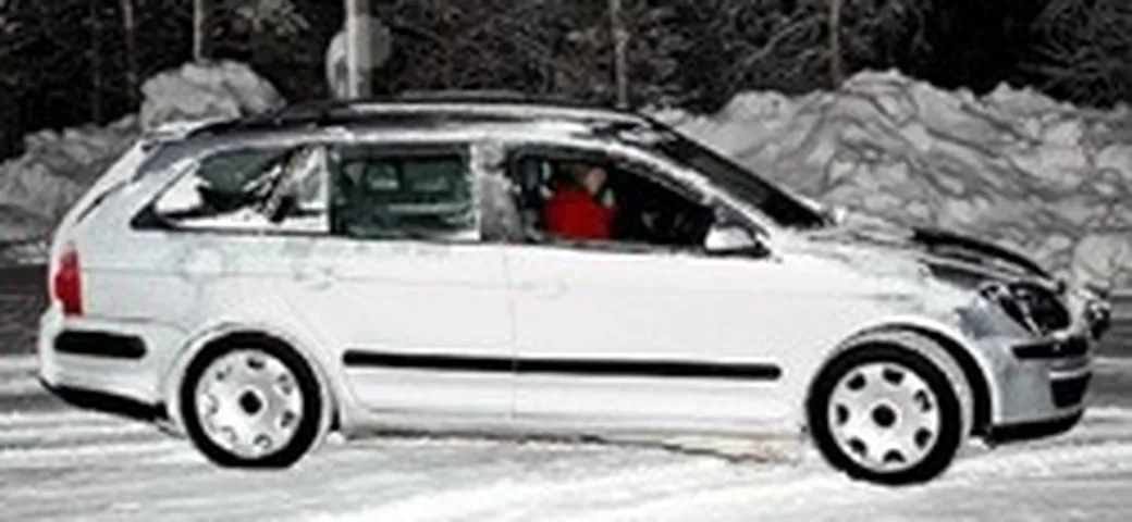 Volkswagen Golf Variant, foto spia