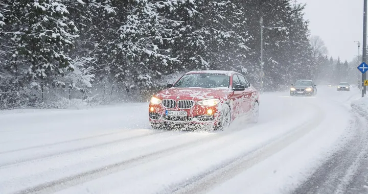 Consigli per affrontare l'inverno in auto: sicurezza e prevenzione