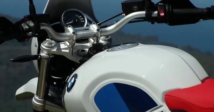 BMW R nineT Urban GS - Trailer