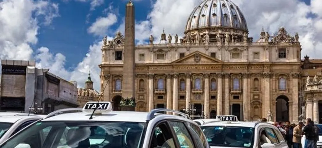 Uber stringe uno storico accordo con i tassisti romani