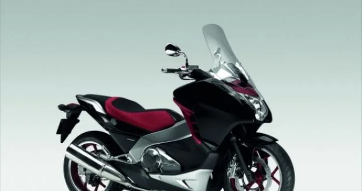 Concept Honda: V4 Crosstourer Concept e New Mid Concept