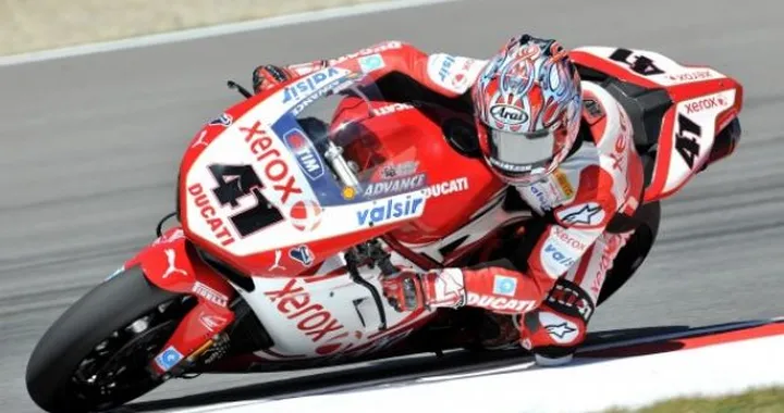 WSBK: Ducati Xerox verso Silverstone, Haga e Fabrizio a caccia di punti su un tracciato tutto nuovo
