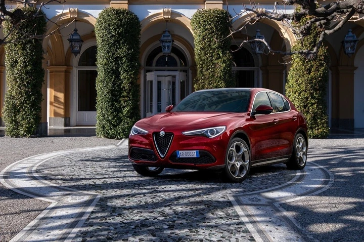 Alfa Romeo Stelvio 6C Villa d’Este: nuova serie speciale