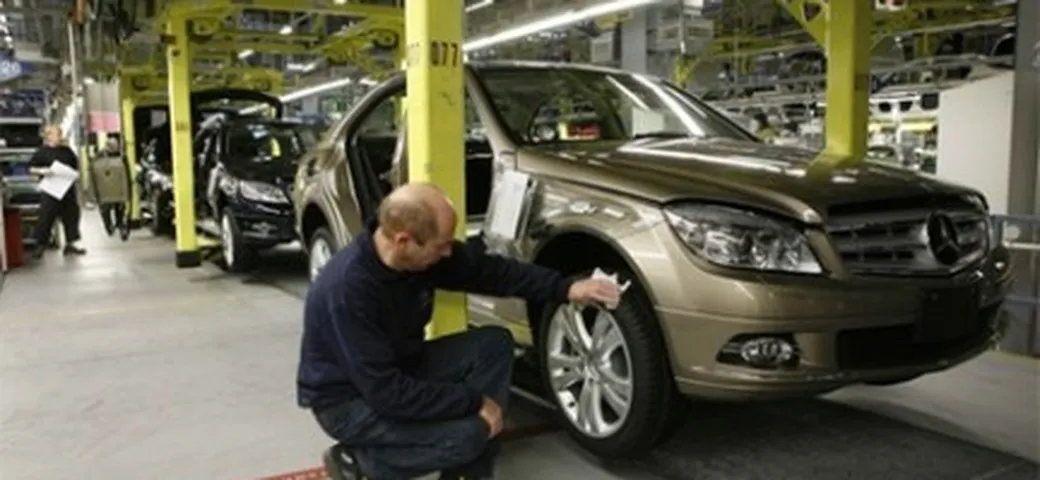 Mercedes-Benz: gli operai sabotavano le vetture in produzione
