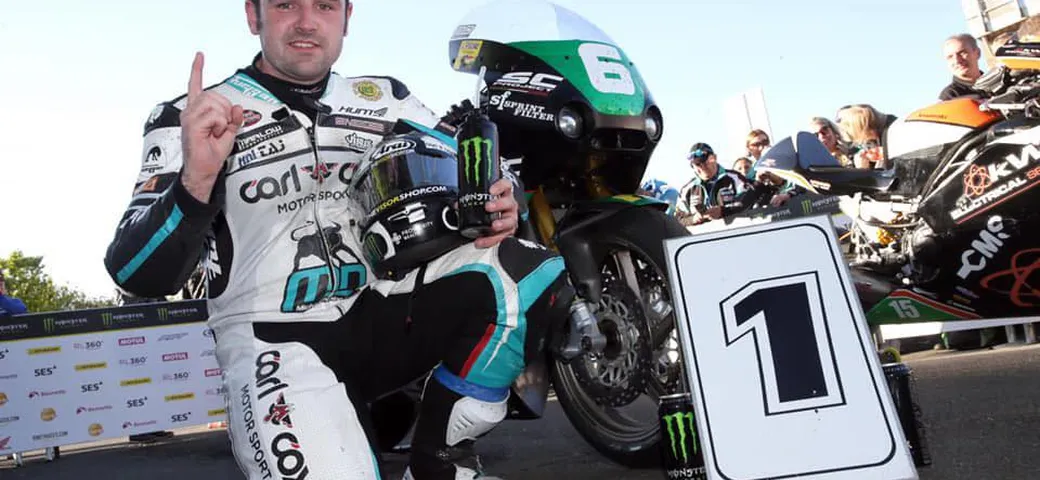 Michael Dunlop e Paton vincono il Lightweight TT