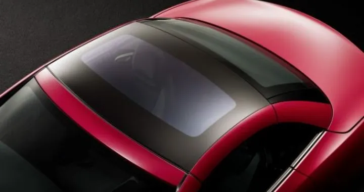 Nuova Mercedes SLK: i dettagli del tetto Magic Sky Control