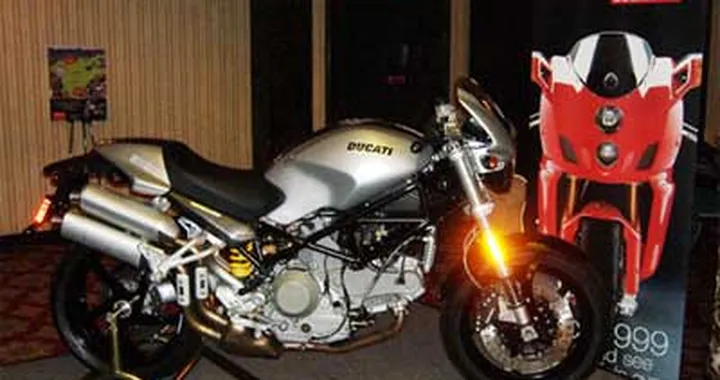 Ducati Monster S2R 2006