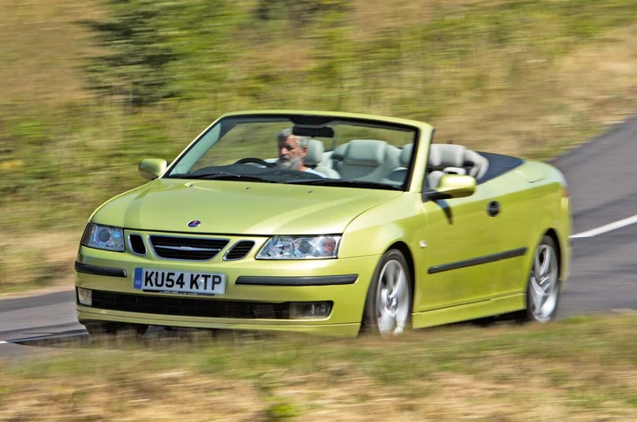 Acquista una Saab 9-3 Cabrio per pochi spiccioli, e non la cambierebbe con nessun'altra auto