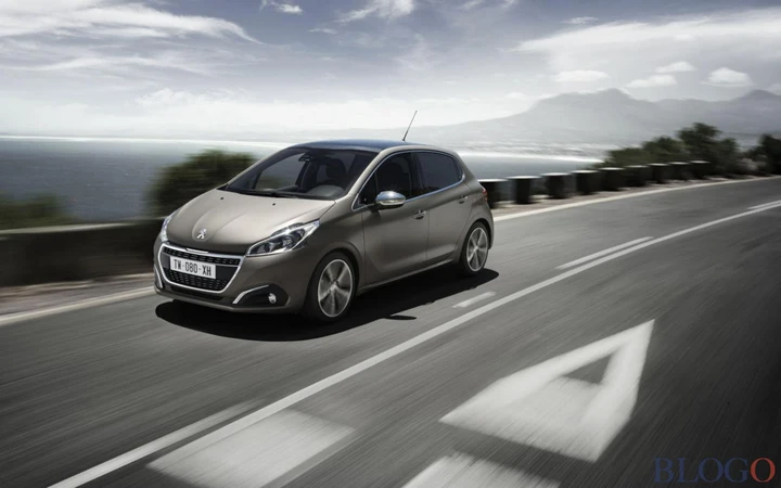 Peugeot 208: i nuovi colori opachi