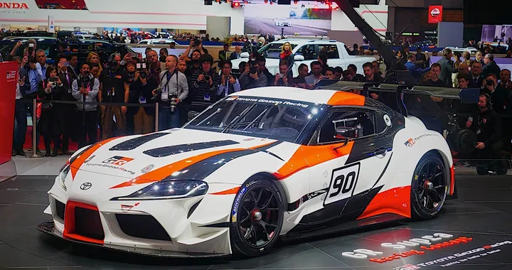 Toyota: il prototipo GR Supra Racing al Salone di Ginevra 2018
