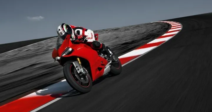 Ducati: 1199 Panigale Experience