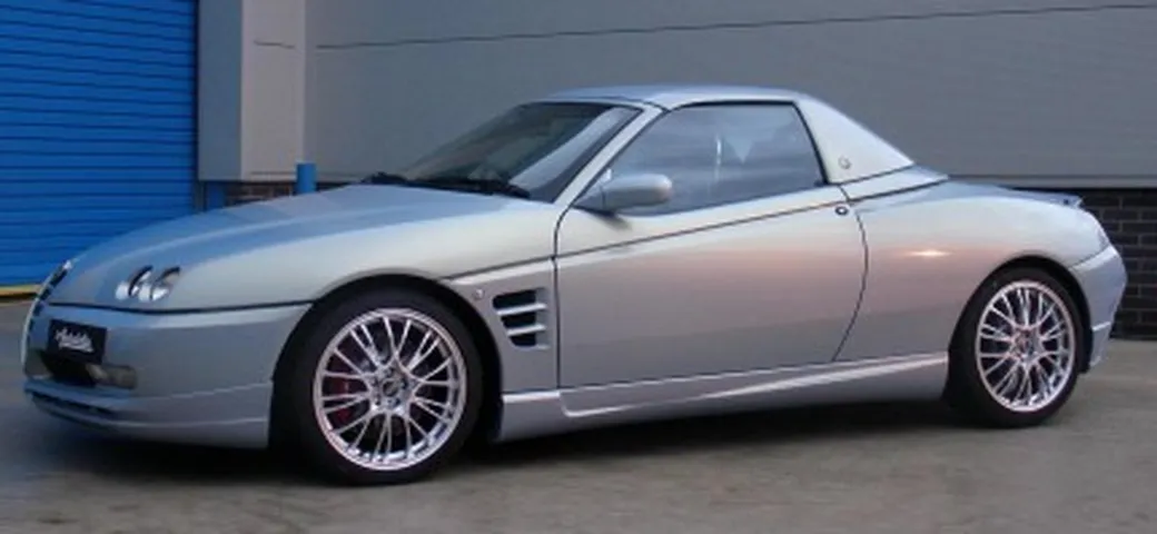 Autodelta presenta l'Alfa Romeo Spider Superflow