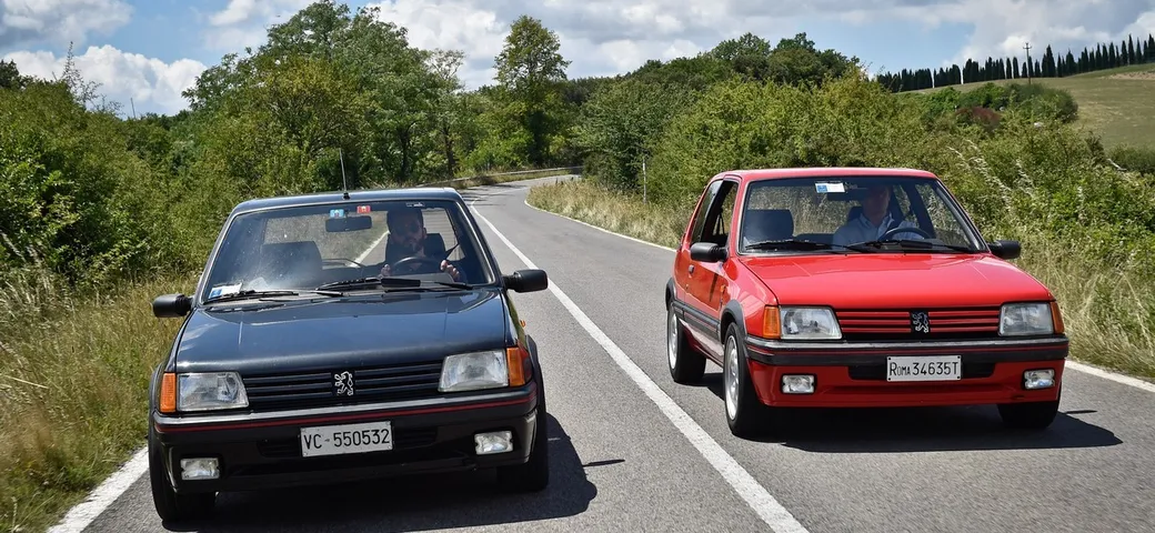 Peugeot 205 GTI e 205 Gutmann i 16V: emozioni dal passato