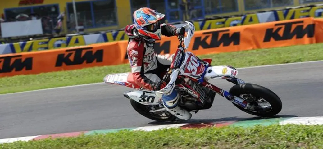 Supermoto, Ottobiano: Lazzarini e Hermunen si laureano campioni S1