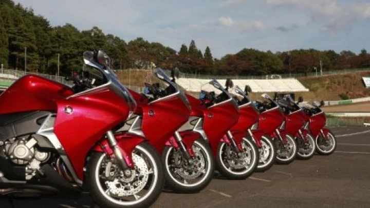 Gallery Test Honda VFR1200F a Tokyo