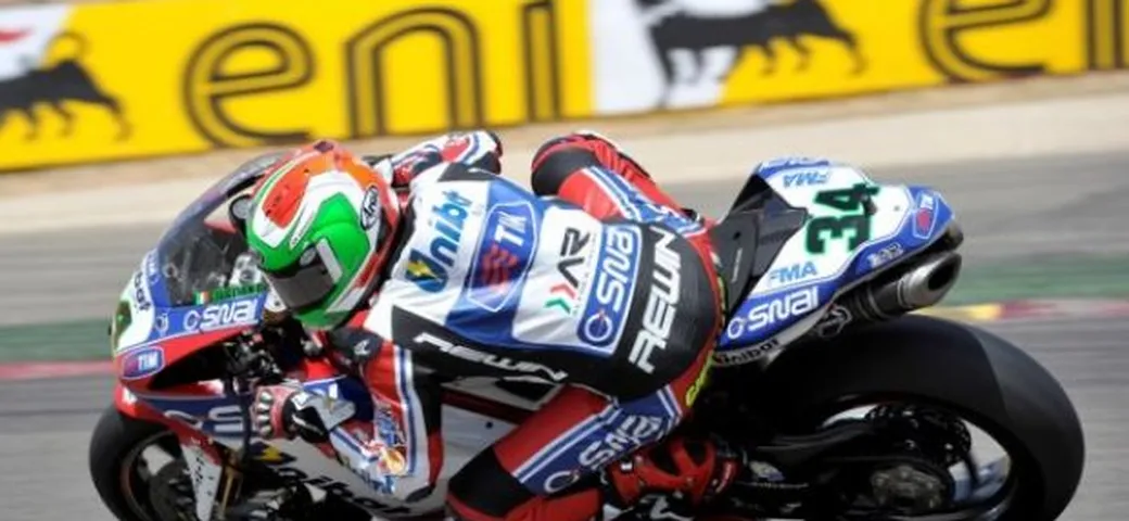 WSBK, Brno: Giugliano davanti a Melandri nella Q1, Biaggi solo 14°