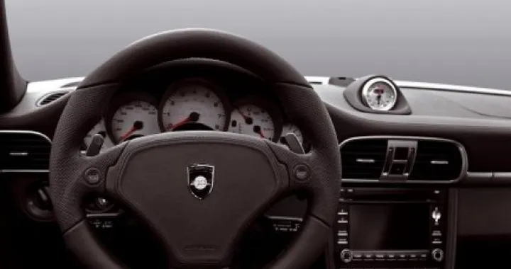 Gemballa: un nuovo volante con paddles per il cambio PDK Porsche