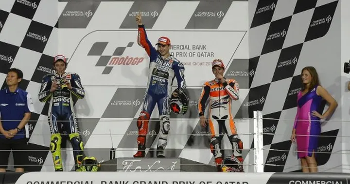 MotoGP, sinfonia Yamaha. Lorenzo trionfa, risorge Rossi