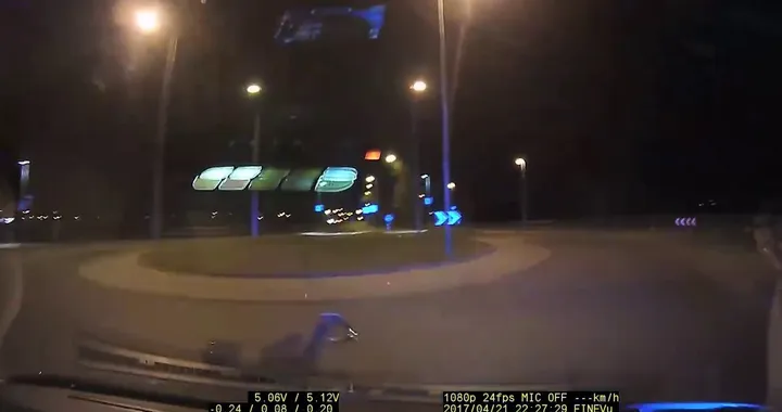 Police ramming motorcycle to end high speed chase in Tallinn, Estonia [RAW VIDEO]