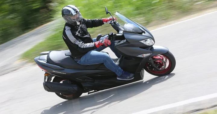 Suzuki Burgman 400 - La Prova