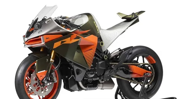 TVS svela 6 nuovi modelli all'EICMA 2025: Apache RTX 300, M1 S e TVS X