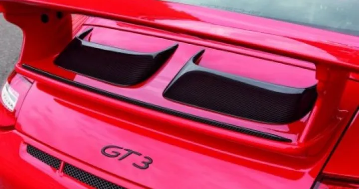 Porsche: gli accessori Motorsport di Porsche Tequipment per 997 GT3 e GT3 RS