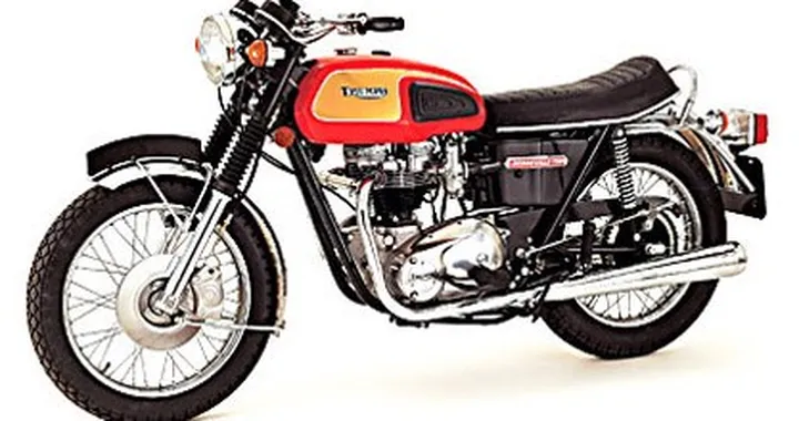 La Triumph T120 Bonneville non passa mai di moda
