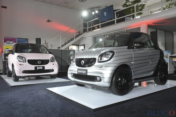 Smart Pois e Pinstripe Garage Italia Customs
