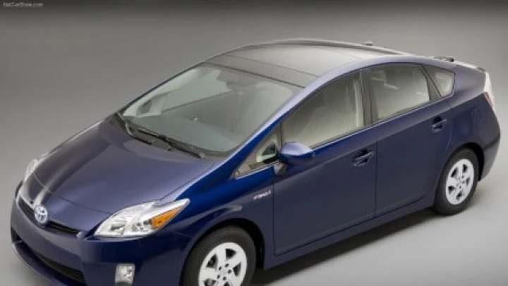 Toyota Prius: guerra ai prezzi della Honda Insight