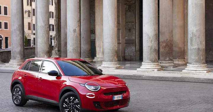 Fiat 600e: l’icona della mobilità italiana rinasce 100% elettrica [FOTO]