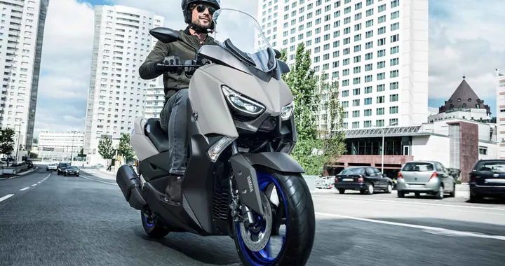 Yamaha XMAX 125 e 300 2021: tutte le novità