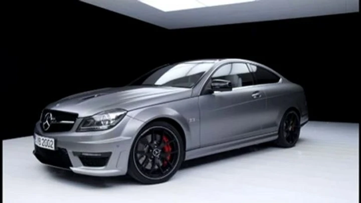 Mercedes C 63 AMG Edition 507 in video