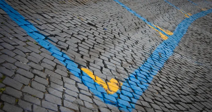 Il parcheggio smart segnala il posto libero (ma occhio alle multe)